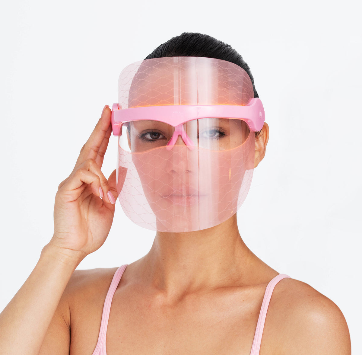 Light Therapy Masks vs. Traditional Skincare Treatments: Which Is More Effective?